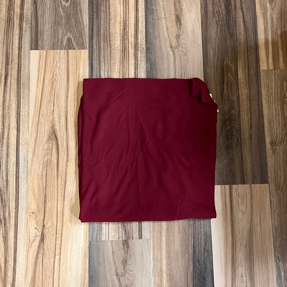 Short stories burgundy travel blanket.